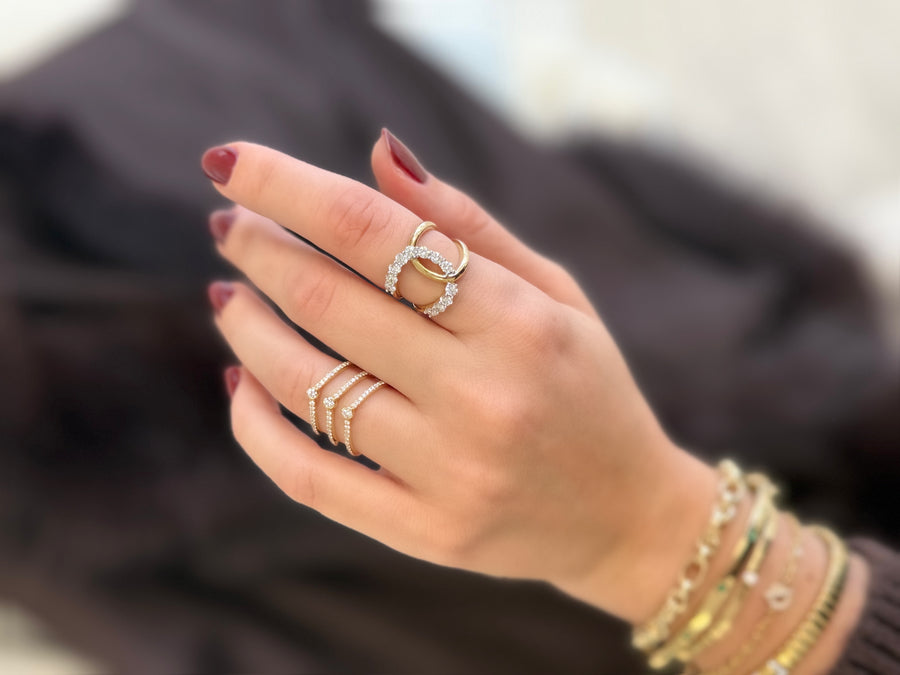 Gold and Diamond Intertwine Ring